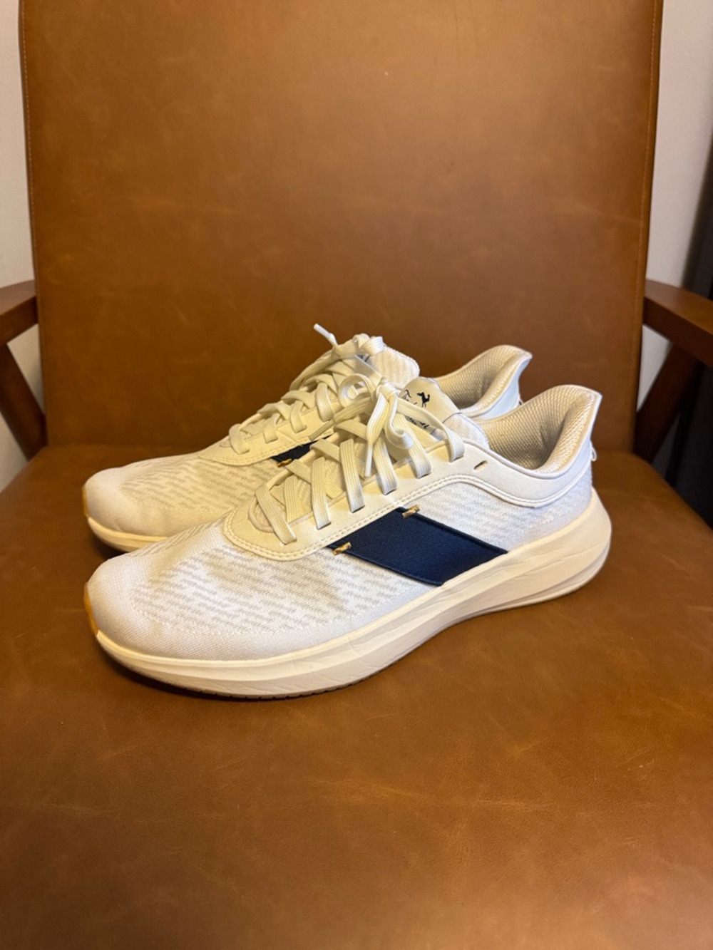 Tracksmith the Eliot Runner Size 10.5
